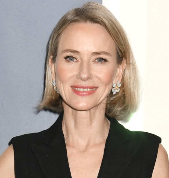 Do it like Naomi Watts: 7 &#x3B4;&#x3B1;&#x3BD;&#x3C4;&#x3B5;&#x3BB;&#x3AD;&#x3BD;&#x3B9;&#x3B1; &#x3BB;&#x3B5;&#x3C5;&#x3BA;&#x3AC; &#x3C6;&#x3BF;&#x3C1;&#x3AD;&#x3BC;&#x3B1;&#x3C4;&#x3B1; &#x3B3;&#x3B9;&#x3B1; &#x3C3;&#x3CD;&#x3B3;&#x3C7;&#x3C1;&#x3BF;&#x3BD;&#x3B5;&#x3C2; &#x3BD;&#x3CD;&#x3C6;&#x3B5;&#x3C2;