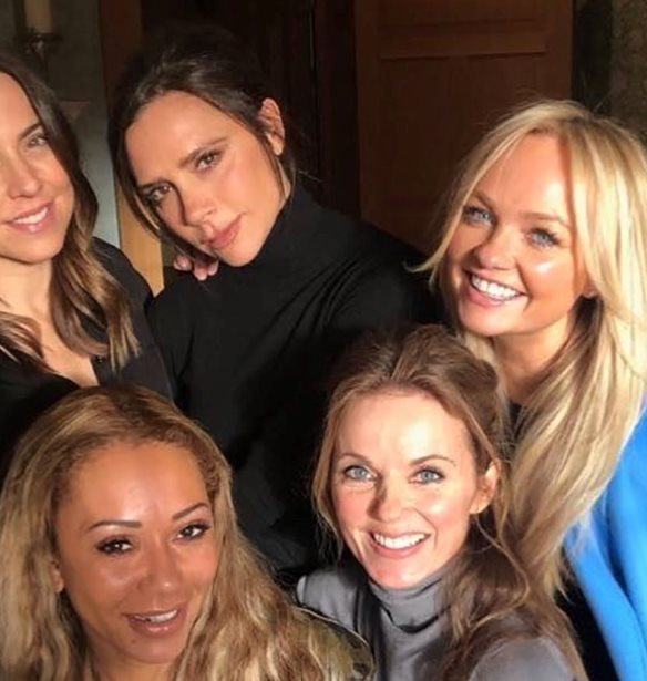 Victoria Beckham | &#x3A4;&#x3BF; &#x3C4;&#x3C1;&#x3C5;&#x3C6;&#x3B5;&#x3C1;&#x3CC; &quot;Spice Girls&quot; reunion &#x3C3;&#x3C4;&#x3B1; &#x3B3;&#x3B5;&#x3BD;&#x3AD;&#x3B8;&#x3BB;&#x3B9;&#x3B1; &#x3C4;&#x3B7;&#x3C2; Geri Halliwell
