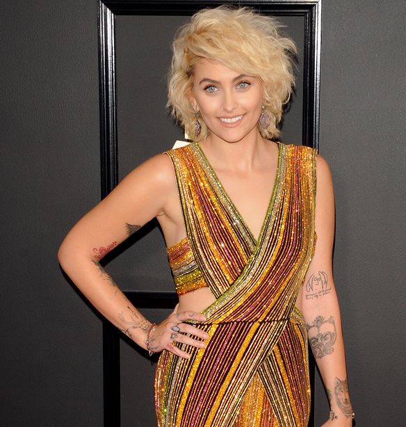 Paris Jackson | &#x397; &#x3C4;&#x3C1;&#x3C5;&#x3C6;&#x3B5;&#x3C1;&#x3AE; &#x3B1;&#x3C6;&#x3B9;&#x3AD;&#x3C1;&#x3C9;&#x3C3;&#x3B7; &#x3C3;&#x3C4;&#x3B7; &#x3BD;&#x3BF;&#x3BD;&#x3AC; &#x3C4;&#x3B7;&#x3C2;, Elizabeth Taylor.