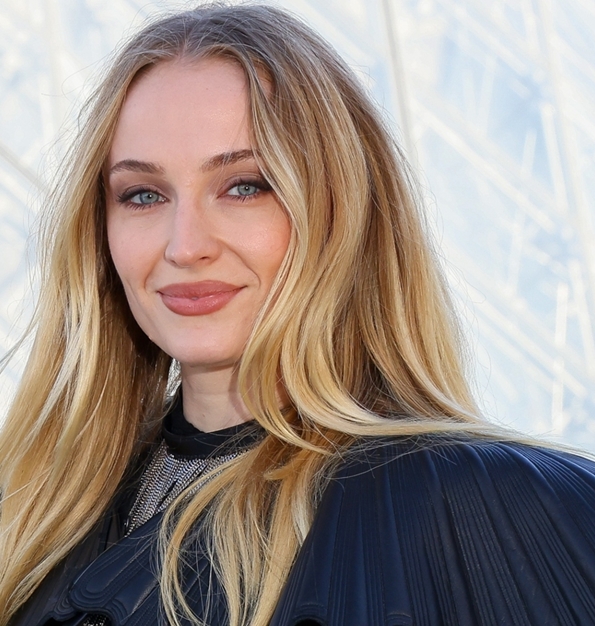 Λατρεύεις τη μυρωδιά της βανίλιας; Τότε αυτό το νέο άρωμα από τη Louis Vuitton είναι για σένα