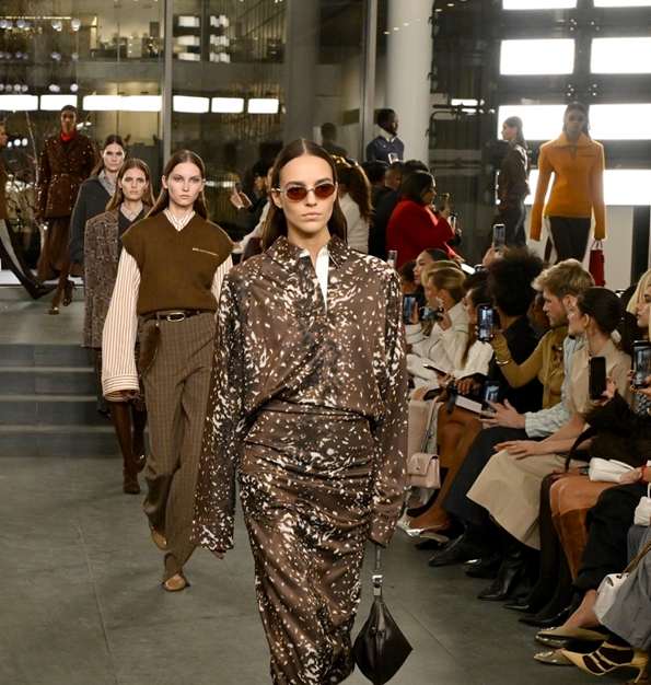 Deer Print | Οι κομψοί τρόποι για να φορέσεις το πιο μοντέρνο μοτίβο