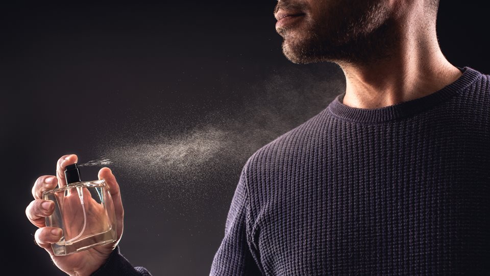 Αυτό είναι το αντρικό άρωμα που ανατρέπει τους κανόνες