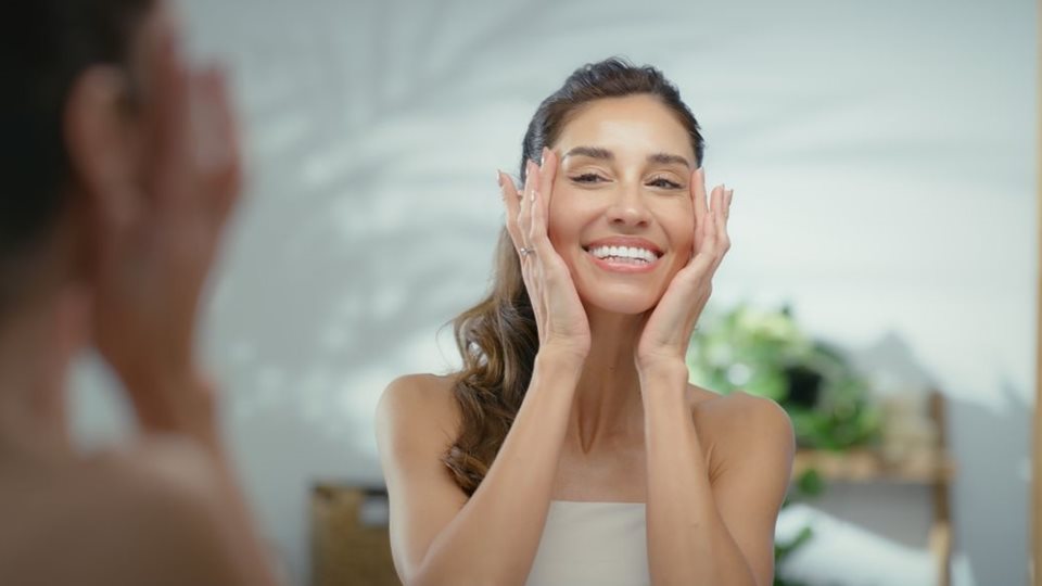 Δύο οροί σε έναν για εντυπωσιακή αντιρυτιδική δράση