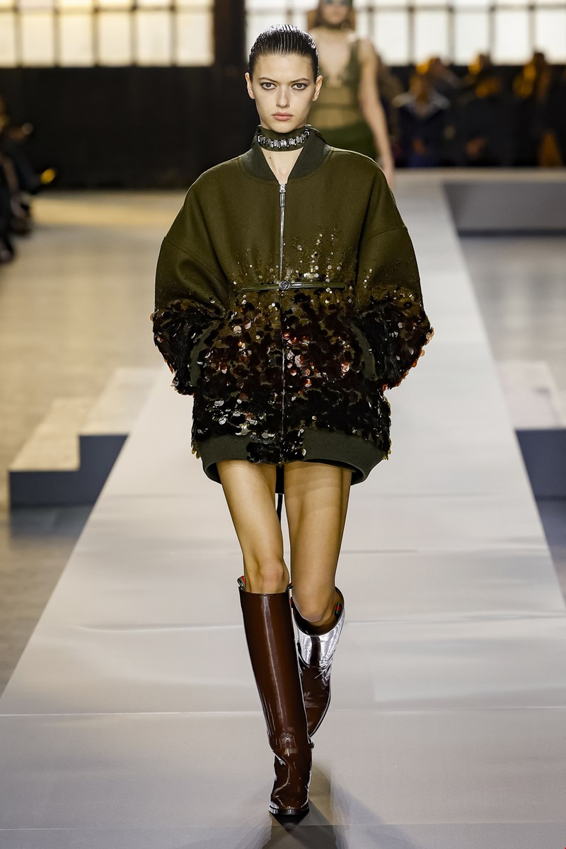 Οι μπότες ιππασίας από τη Massimo Dutti που ταιριάζουν με κάθε outfit - εικόνα 1