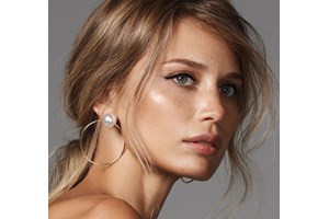 Tips για τα πιο εντυπωσιακά εορταστικά makeup looks - εικόνα 3