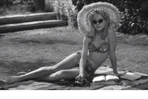 Sunglasses at Night | Τα ντεγκραντέ γυαλιά ηλίου που θα φοράς και τη νύχτα - εικόνα 1