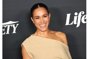 Ξέρουμε ποια βερνίκια χρησιμοποιεί η Meghan Markle για το "your nails but better" μανικιούρ της - εικόνα 1