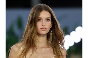 Η Δούκισσα Νομικού με τo απόλυτo beach hair look - 5 χρήσιμα tips για να το πετύχεις - εικόνα 2