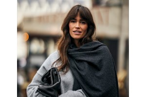 Mocha Mousse | 5 ιδέες μανικιούρ στο πιο κομψό χρώμα του 2025 - εικόνα 1