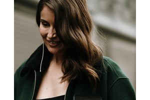 5 hair serums με μοναδικό άρωμα για προστασία των μαλλιών από τη θερμότητα - εικόνα 1