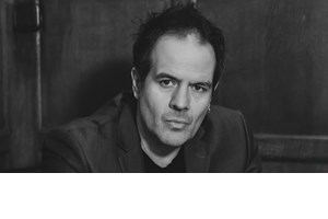 Γκαλ Ρομπίσα: "Με αναζωογονεί να βγαίνω από το comfort zone μου" - εικόνα 2