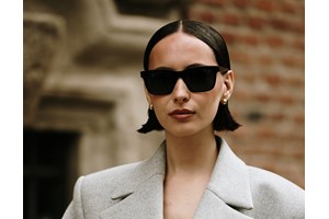 H Angelina Jolie, ξυπόλυτη στο "The Tonight Show", είχε το πιο κομψό πεντικιούρ του χειμώνα - εικόνα 1