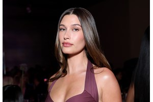 Butter Yellow nails | H πιο φωτεινή (και trendy) απόχρωση της σεζόν είναι η τέλεια ιδέα για το μανικιούρ του Πάσχα - εικόνα 1