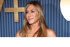 Ο απόλυτος τρόπος για να δώσεις όγκο και να κάνεις τα χείλη σου να φαίνονται πιο σαρκώδη - εικόνα 1