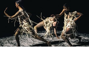 Τζένη Αργυρίου | Η νέα καλλιτεχνική διευθύντρια του Διεθνούς Φεστιβάλ Χορού Καλαμάτας ξέρει ότι ο χορός είναι ζωτικής σημασίας για όλους - εικόνα 2