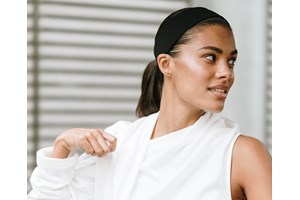 Beauty editor's tips | 5 βήματα για τέλεια επιδερμίδα φέτος στις γιορτές - εικόνα 1