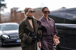 PFW | Αυτή είναι η πιο πολυτελής τάση στα χτενίσματα για τη φετινή άνοιξη - εικόνα 1