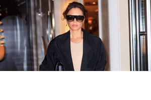 Dua Lipa | Η πολυτελής "πλούσια" κρέμα που χρησιμοποιεί κάνει θαύματα στις ρυτίδες και λεπτές γραμμές - εικόνα 1