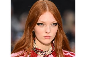 Η έξυπνη τεχνική για να εφαρμόσεις τέλεια το κραγιόν σου με μία μόνο κίνηση - εικόνα 2