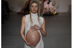 Maria Grazia Chiuri | Η φεμινιστική κληρονομιά της απερχόμενης creative director του Dior - εικόνα 2